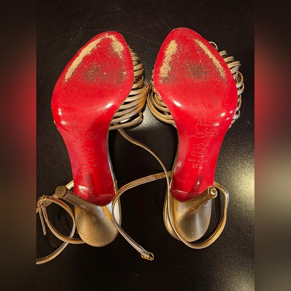 SALE Christian Louboutin Rose Gold Heels - Picture 12 of 16